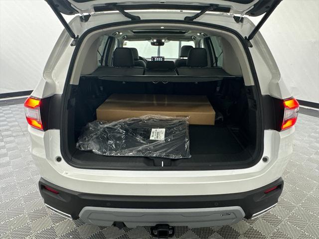 new 2025 Honda Pilot car, priced at $56,705