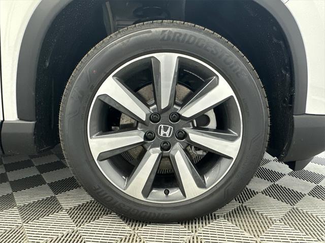 new 2025 Honda Pilot car, priced at $56,705