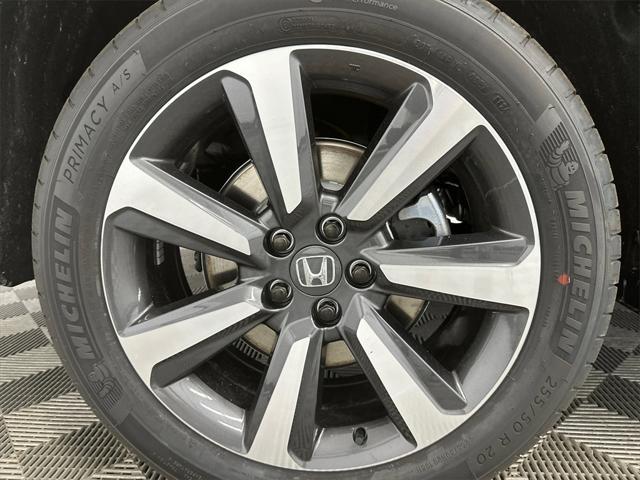 new 2025 Honda Pilot car, priced at $51,305