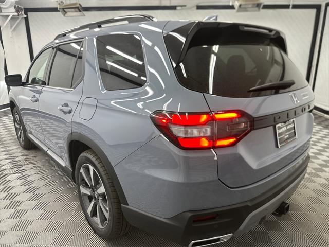 new 2025 Honda Pilot car, priced at $51,305