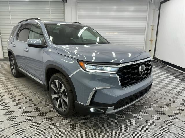 new 2025 Honda Pilot car, priced at $51,305