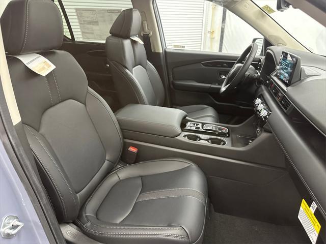 new 2025 Honda Pilot car, priced at $51,305