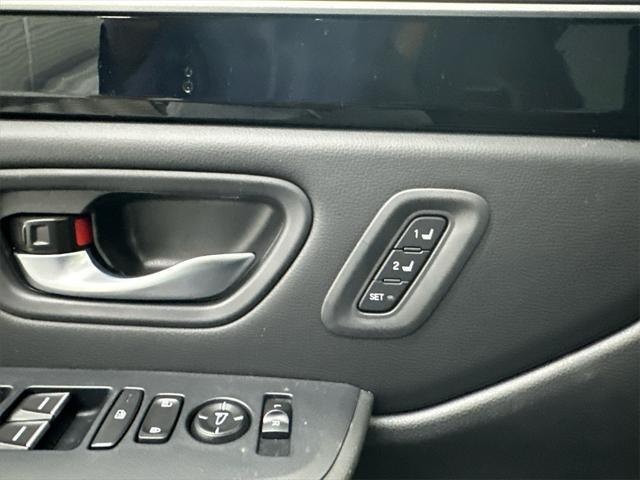 new 2025 Honda Pilot car, priced at $51,305