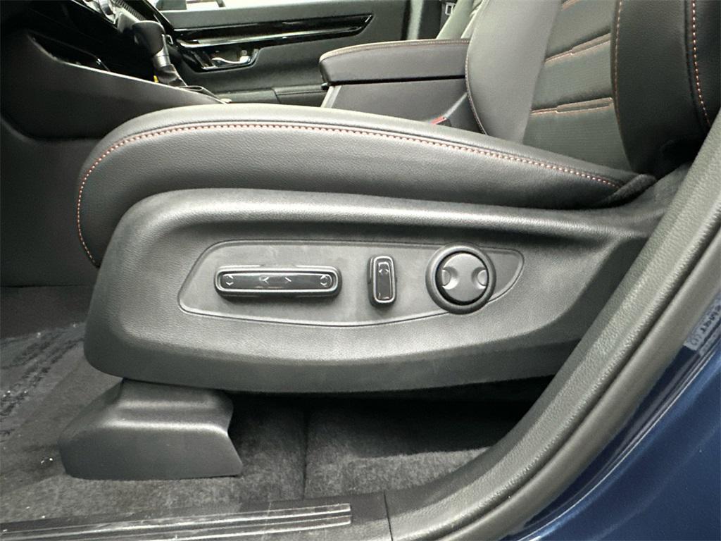 new 2026 Honda CR-V Hybrid car, priced at $43,645