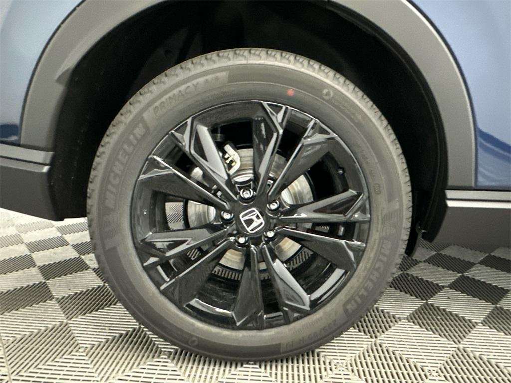 new 2026 Honda CR-V Hybrid car, priced at $43,645
