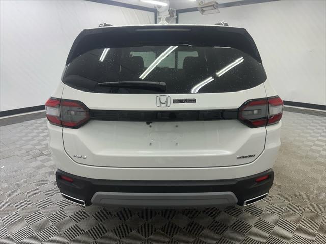 new 2025 Honda Pilot car, priced at $51,050