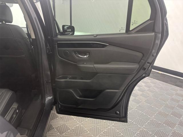 new 2025 Honda Pilot car, priced at $51,050