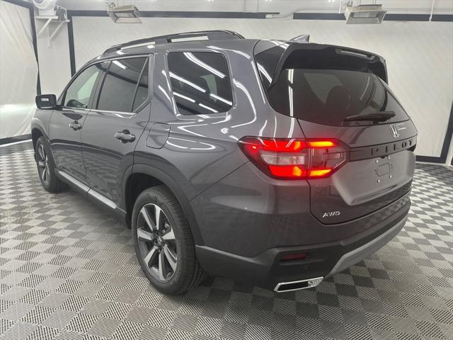 new 2025 Honda Pilot car, priced at $51,050
