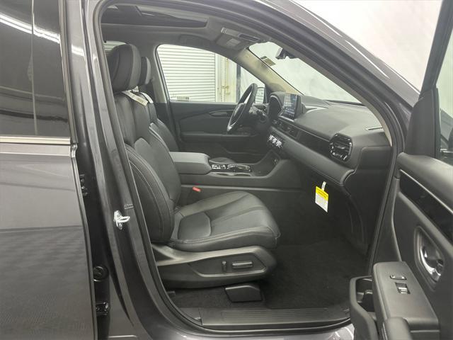 new 2025 Honda Pilot car, priced at $51,050