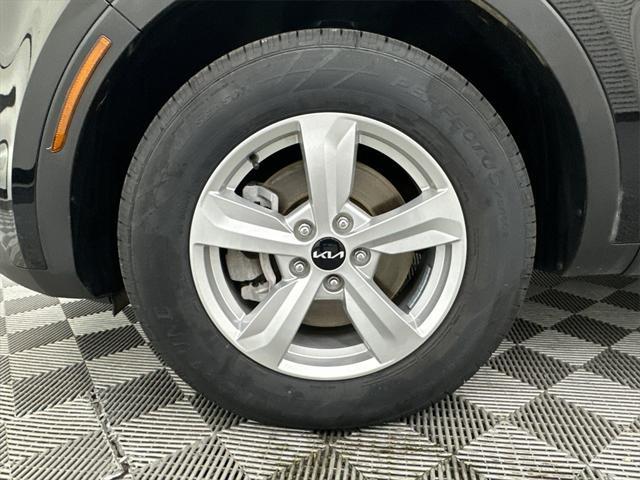 used 2023 Kia Sorento car, priced at $23,117