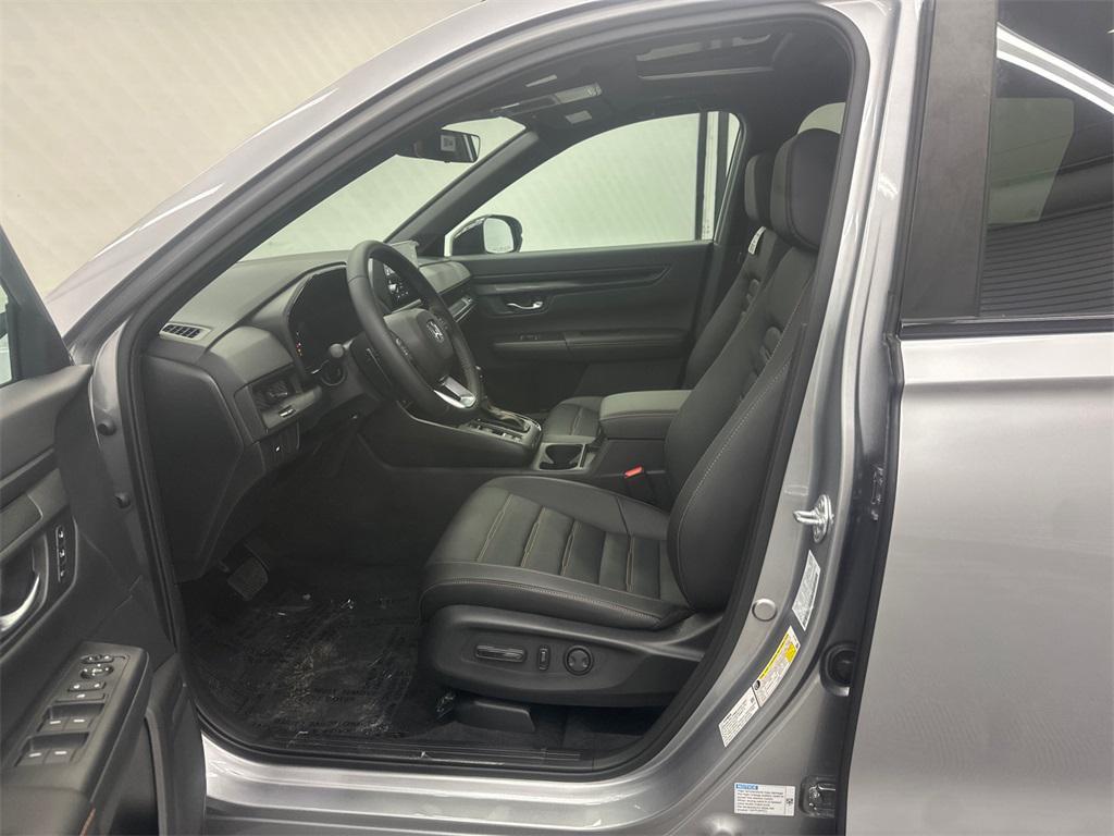 new 2026 Honda CR-V Hybrid car, priced at $41,675