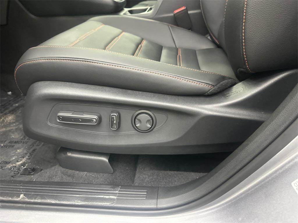 new 2026 Honda CR-V Hybrid car, priced at $41,675