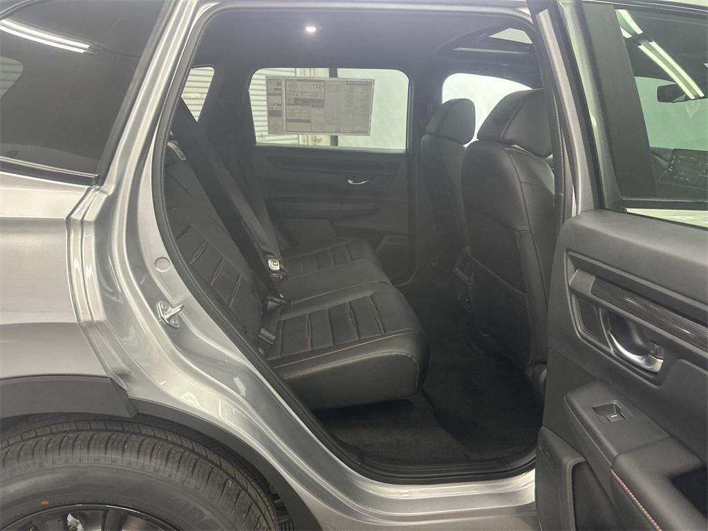 new 2026 Honda CR-V Hybrid car, priced at $41,675