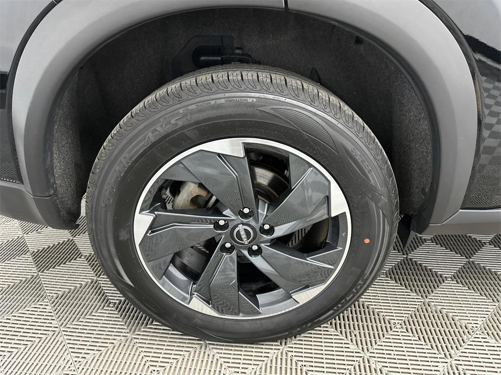 used 2024 Nissan Rogue car, priced at $21,899