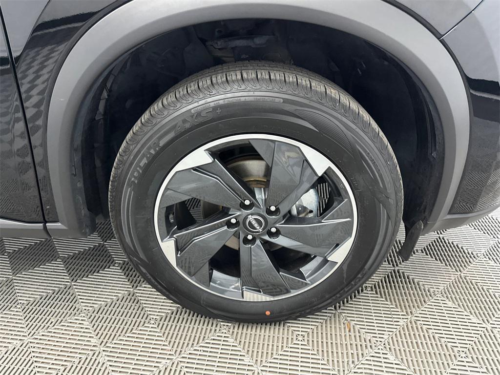 used 2024 Nissan Rogue car, priced at $21,899