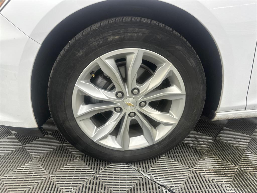 used 2024 Chevrolet Malibu car, priced at $18,064