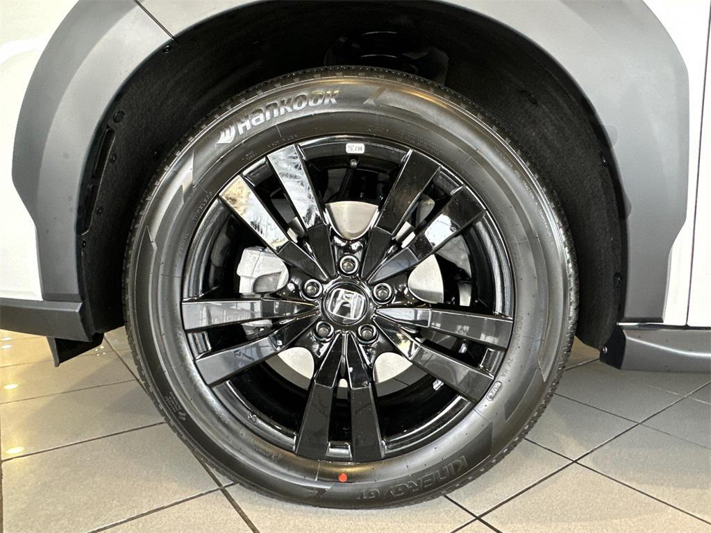 new 2026 Honda HR-V car, priced at $29,450