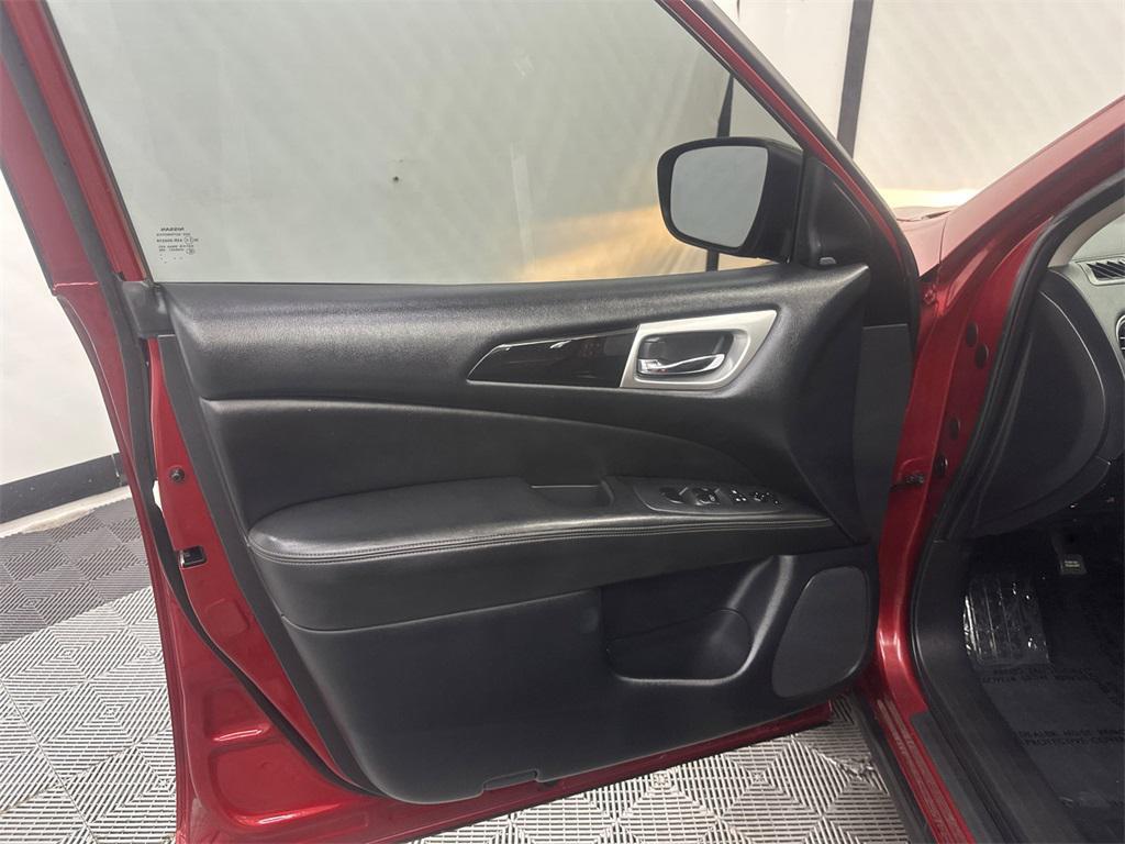 used 2019 Nissan Pathfinder car, priced at $13,992