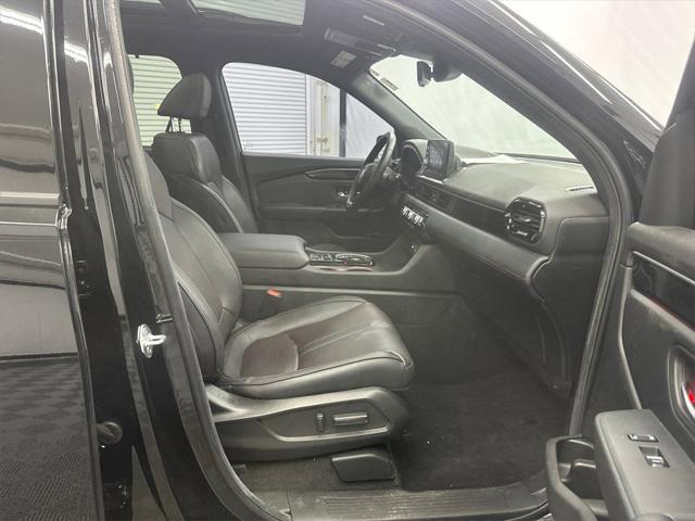 used 2025 Honda Pilot car, priced at $48,909