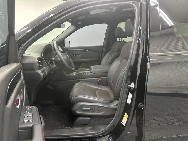 used 2025 Honda Pilot car, priced at $48,909