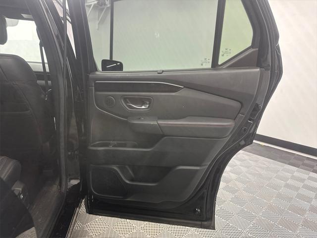 used 2025 Honda Pilot car, priced at $48,909