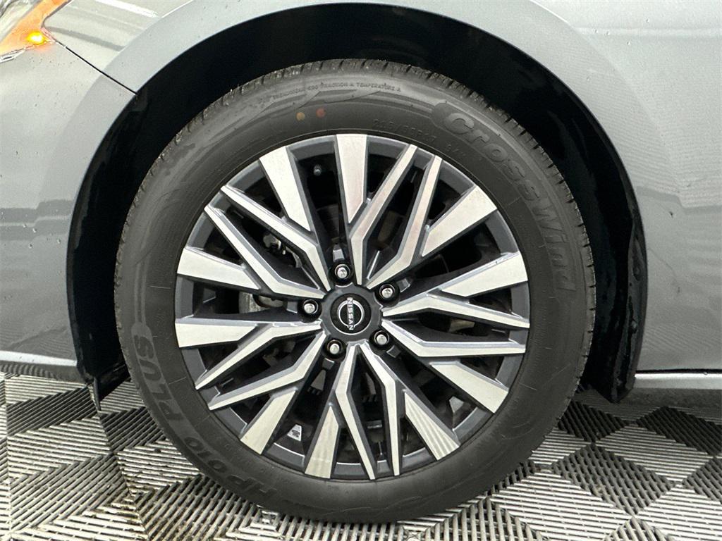 used 2023 Nissan Altima car, priced at $18,717