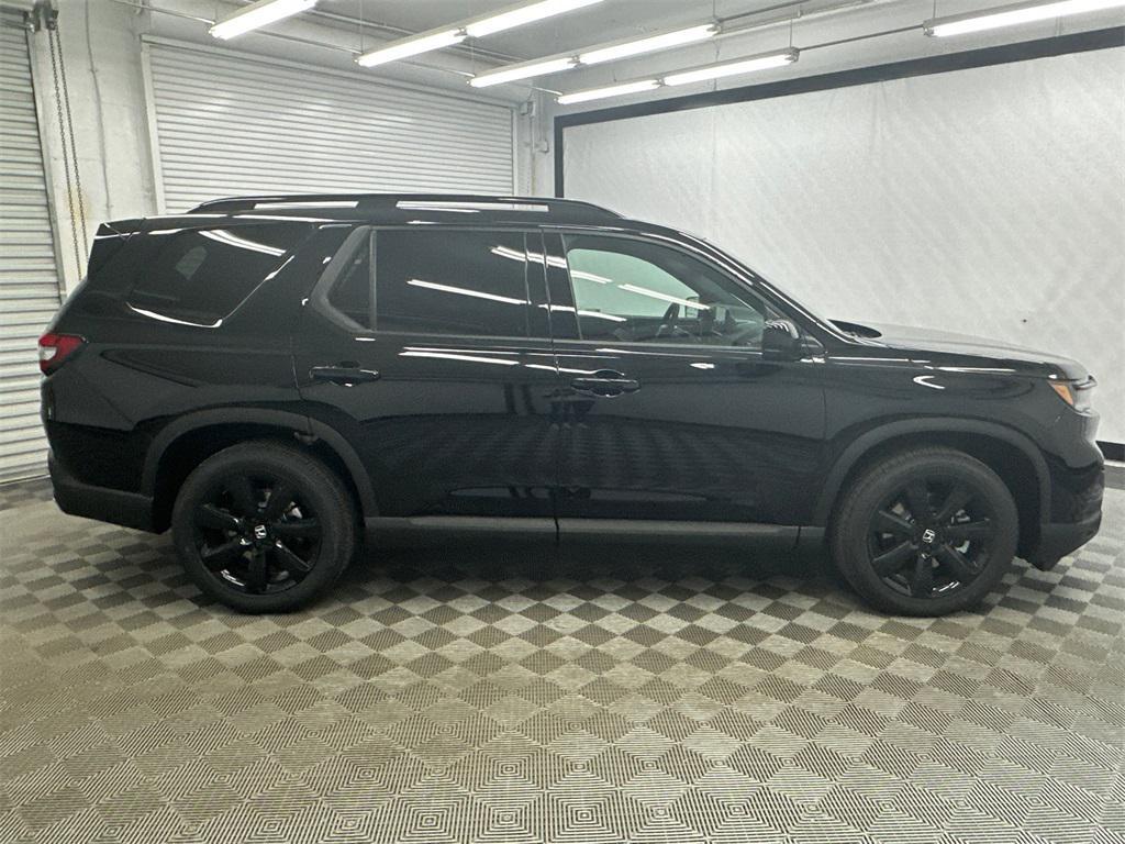 new 2025 Honda Pilot car, priced at $56,075