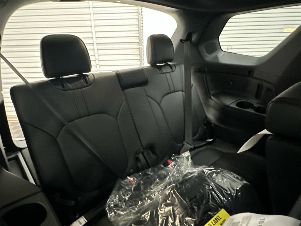 new 2025 Honda Pilot car, priced at $56,075