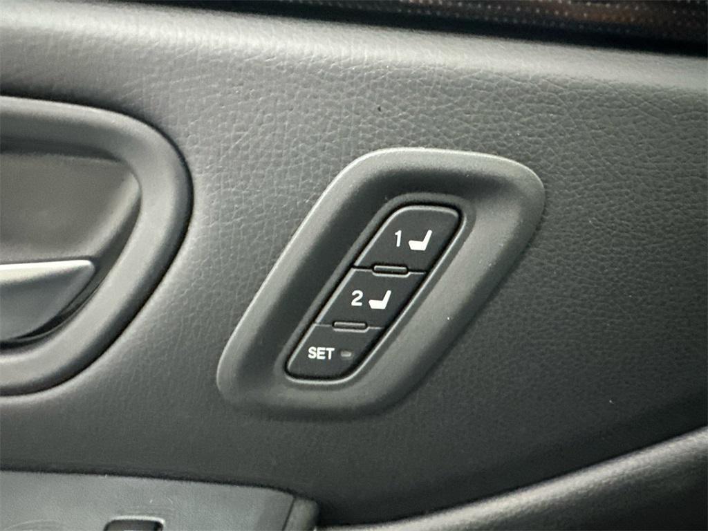 new 2025 Honda Pilot car, priced at $56,075