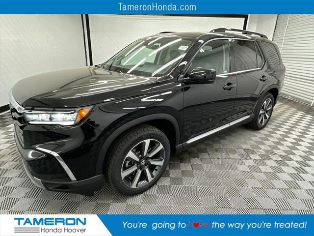 new 2025 Honda Pilot car, priced at $50,670