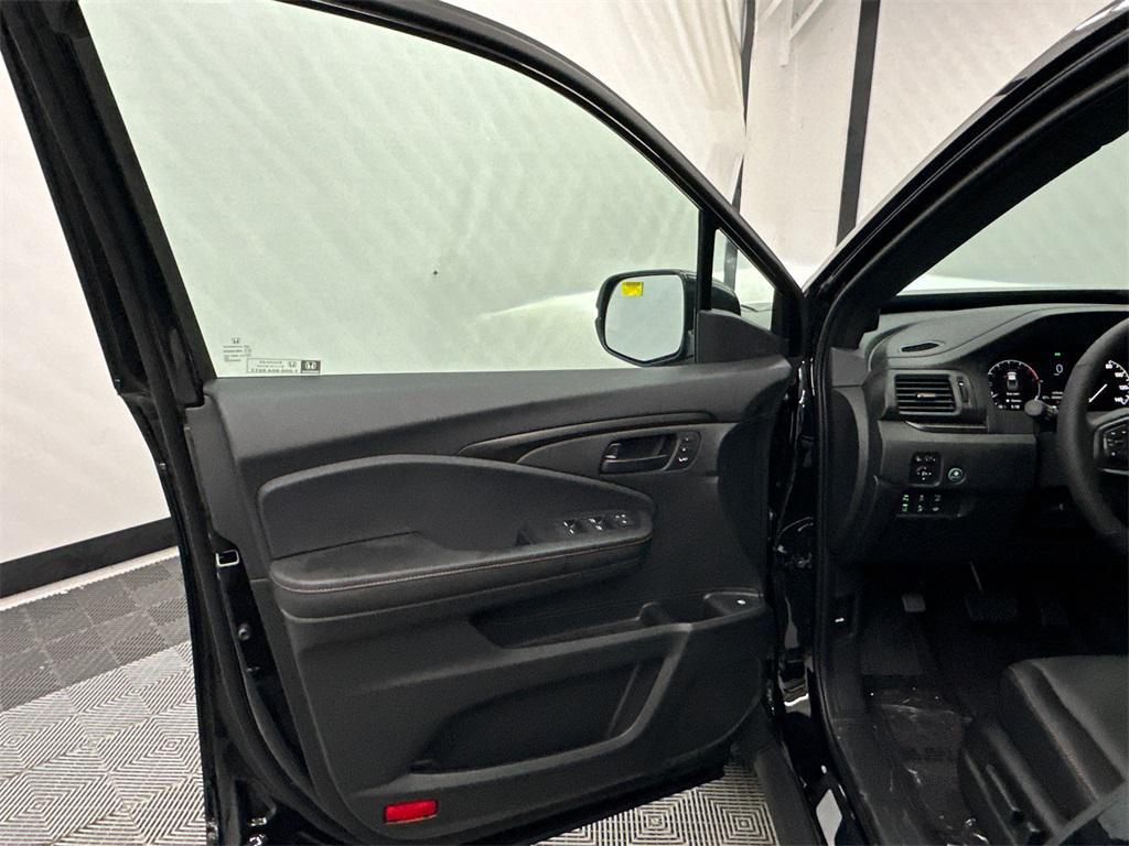 new 2025 Honda Ridgeline car, priced at $46,830