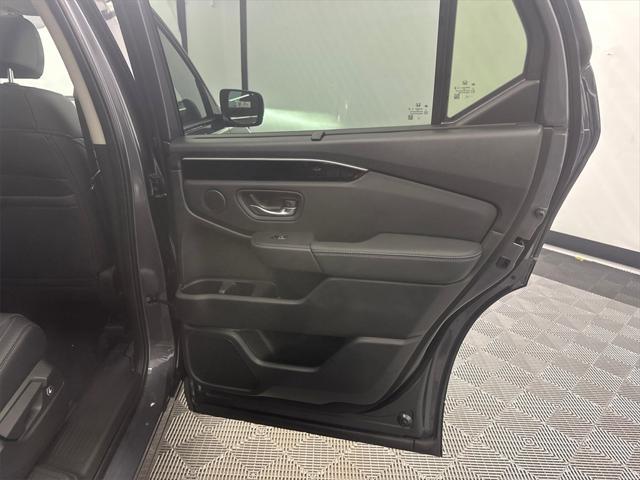 new 2025 Honda Pilot car, priced at $48,950