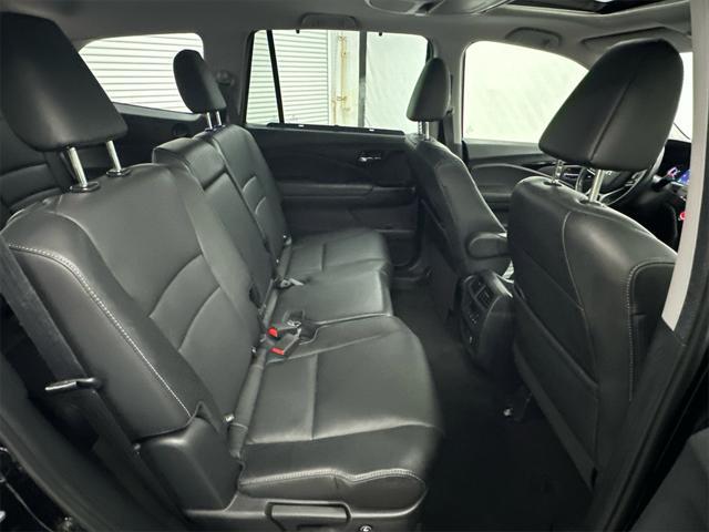 used 2022 Honda Pilot car, priced at $33,499