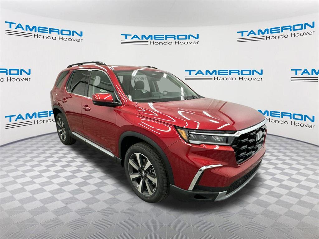 new 2025 Honda Pilot car, priced at $51,550