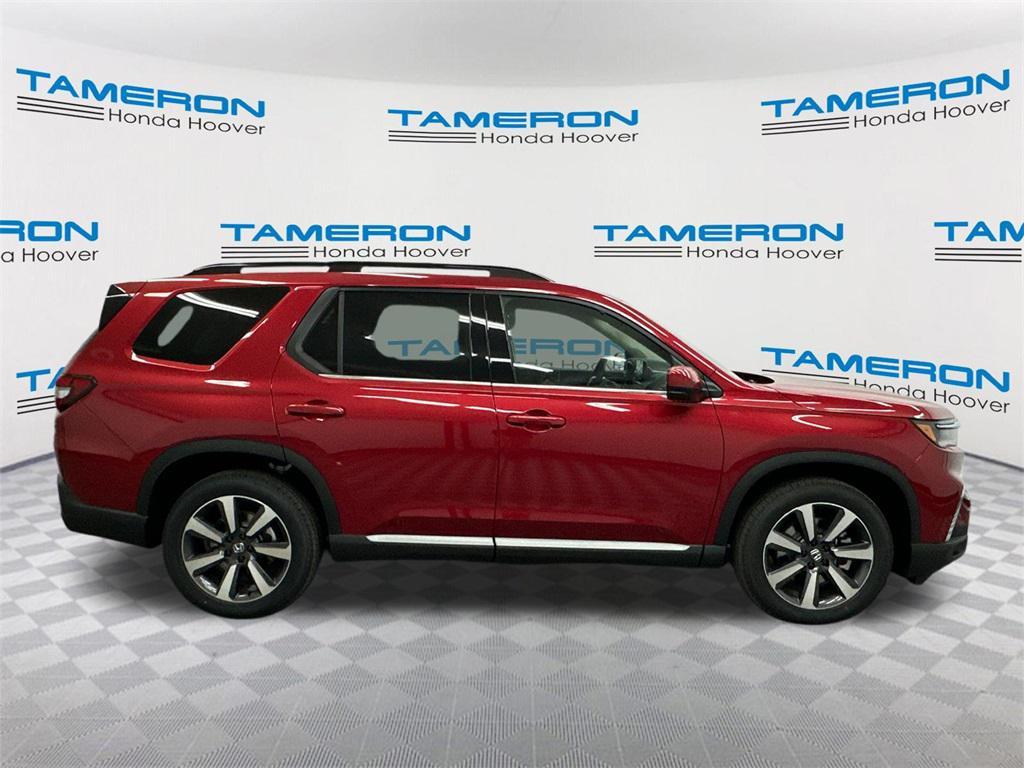 new 2025 Honda Pilot car, priced at $51,550