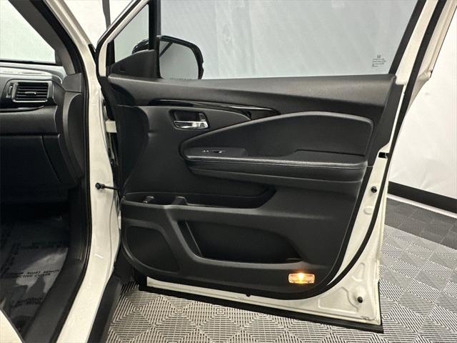 used 2019 Honda Pilot car, priced at $27,495