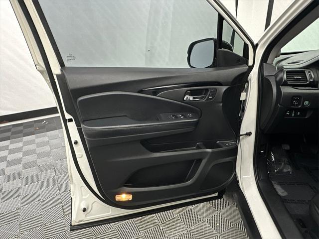 used 2019 Honda Pilot car, priced at $27,495