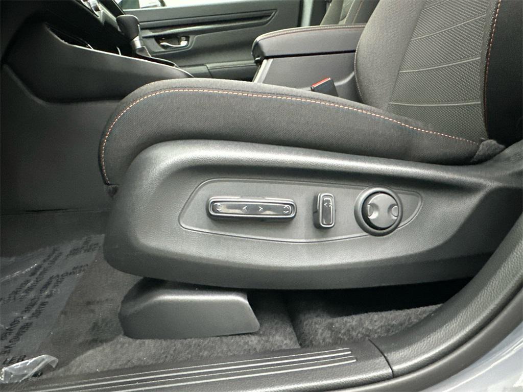 new 2026 Honda CR-V Hybrid car, priced at $40,650