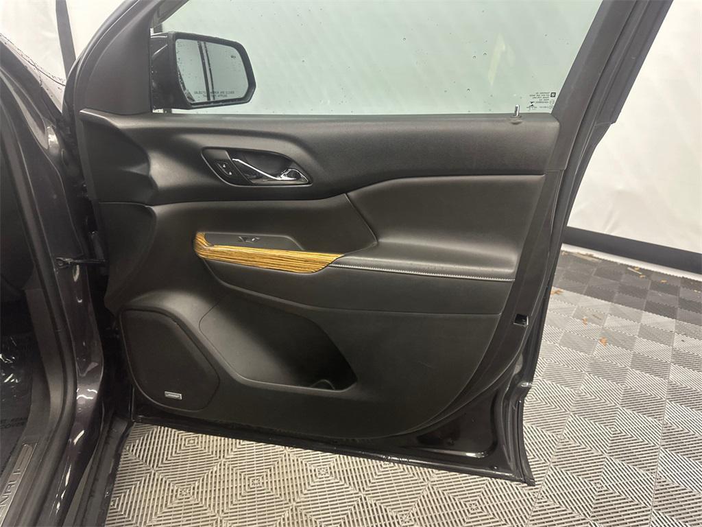 used 2017 GMC Acadia car, priced at $14,975