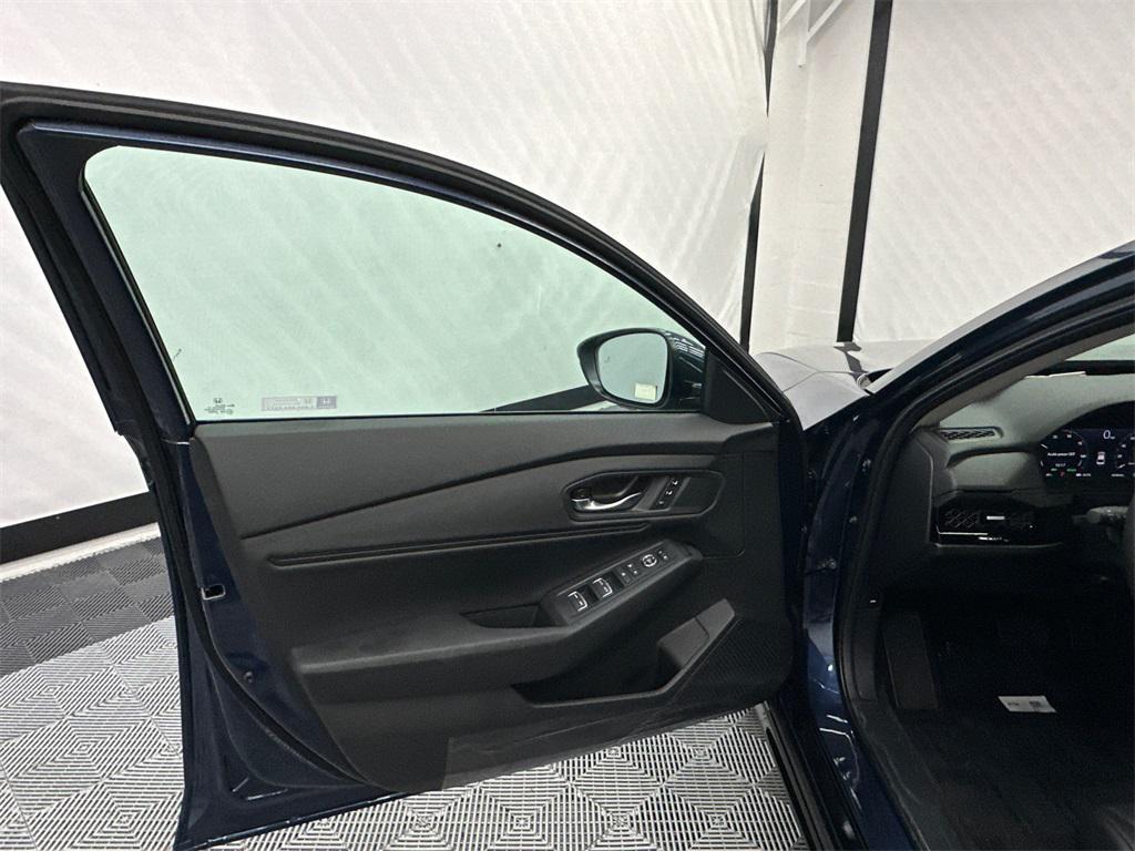 new 2025 Honda Accord Hybrid car, priced at $36,135