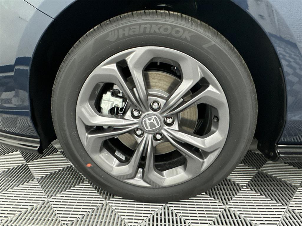 new 2025 Honda Accord Hybrid car, priced at $36,135