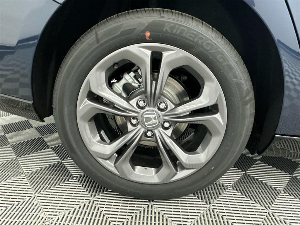 new 2025 Honda Accord Hybrid car, priced at $36,135