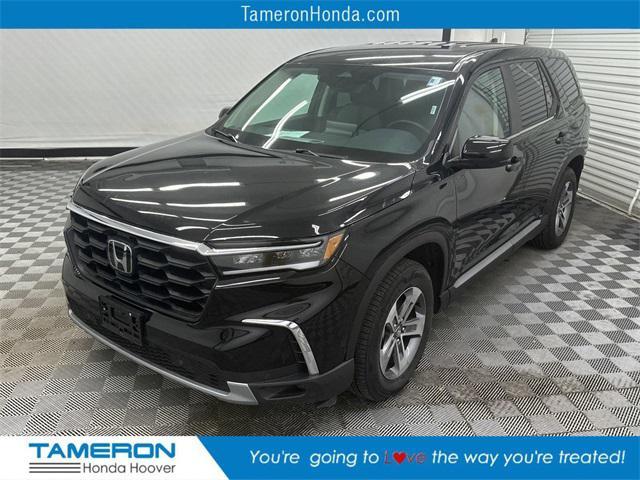 used 2023 Honda Pilot car, priced at $34,998