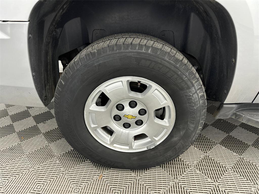 used 2014 Chevrolet Suburban car, priced at $8,995