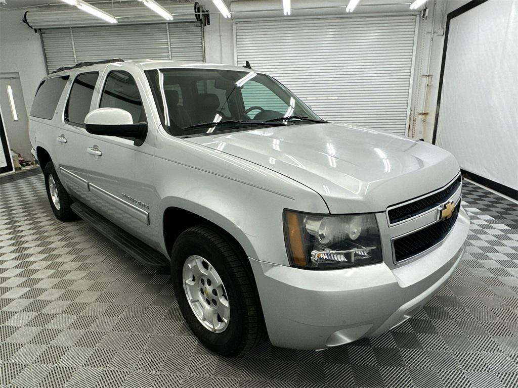 used 2014 Chevrolet Suburban car, priced at $8,995