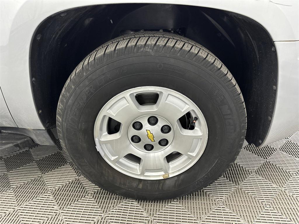 used 2014 Chevrolet Suburban car, priced at $8,995