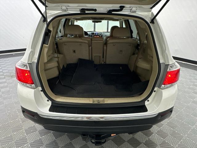 used 2013 Toyota Highlander car, priced at $12,965