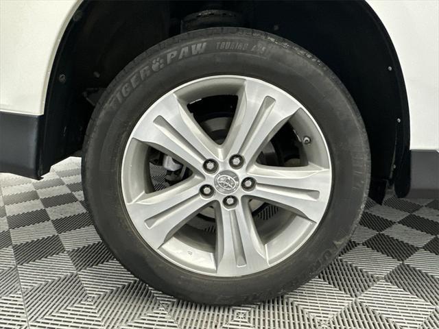 used 2013 Toyota Highlander car, priced at $12,965