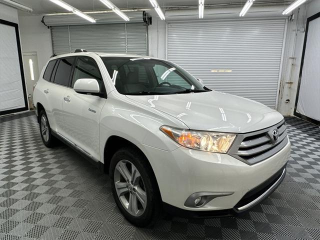 used 2013 Toyota Highlander car, priced at $12,965