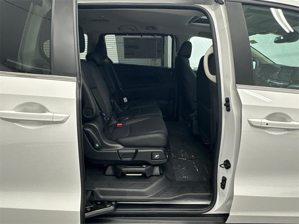 new 2026 Honda Odyssey car, priced at $45,775